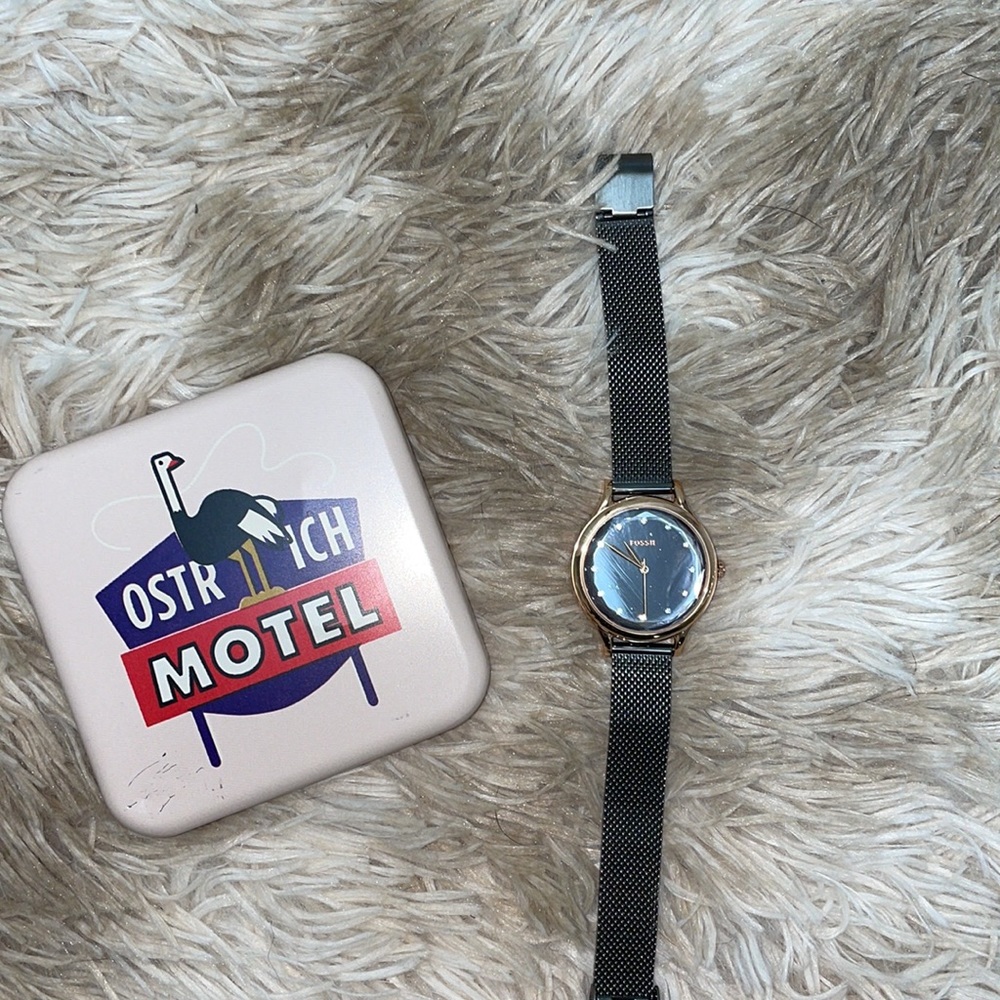 FOSSIL WATCH - Picture 1 of 4